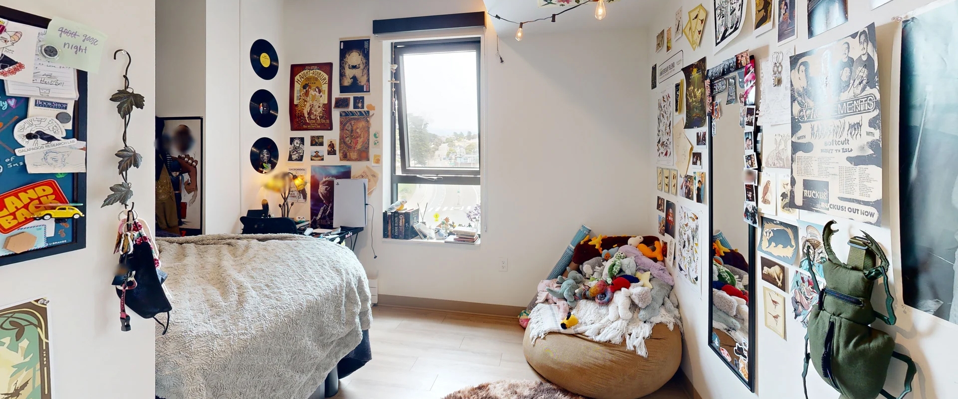 Student bedroom at Manzanita Square