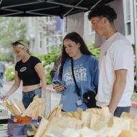 Students checking in on move-in day