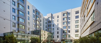 Manzanita Square Courtyard